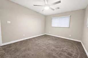 5206 S 11th Ave, Phoenix, AZ 85041 - Photo 17