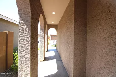 1649 W La Mirada Drive, Phoenix, AZ 85041 - Photo 5