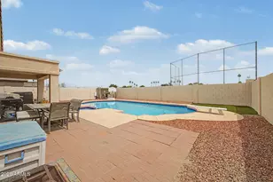 6929 S 11th Dr, Phoenix, AZ 85041 - Photo 35