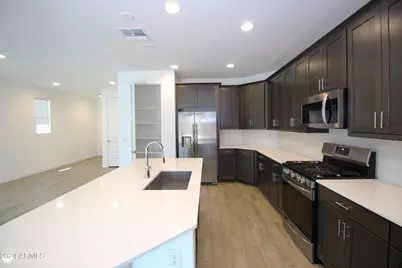 1649 W La Mirada Drive, Phoenix, AZ 85041 - Photo 11
