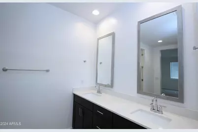 1649 W La Mirada Drive, Phoenix, AZ 85041 - Photo 19