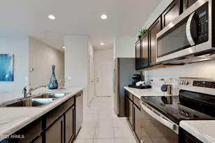 16205 N Catanzaro Dr, Maricopa, AZ 85138 - Photo 9