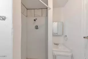 909 S 35th Ave, Phoenix, AZ 85009 - Photo 11