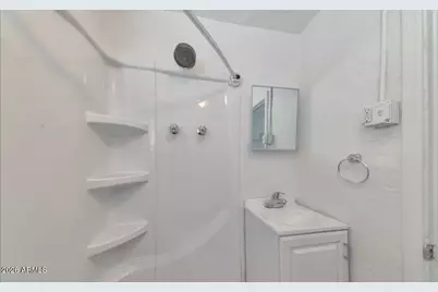 909 S 35th Avenue, Phoenix, AZ 85009 - Photo 15