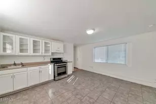 909 S 35th Ave, Phoenix, AZ 85009 - Photo 9