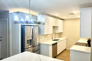 1021 S Greenfield Rd, Mesa, AZ 85206 - Photo 1