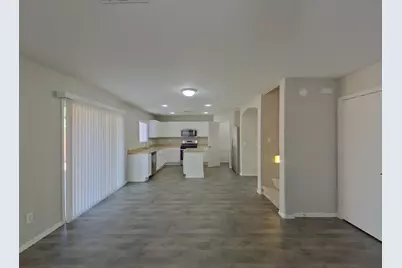 4102 S 62nd Lane, Phoenix, AZ 85043 - Photo 5