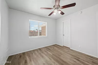 608 N 47th Place, Phoenix, AZ 85008 - Photo 17