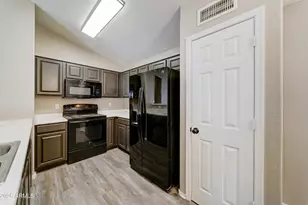 17871 N 111th Dr, Surprise, AZ 85378 - Photo 7