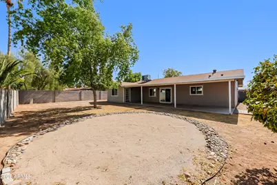 11610 N 58th Avenue, Glendale, AZ 85304 - Photo 5