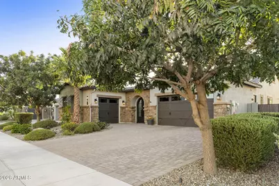 7606 S Penrose Drive, Gilbert, AZ 85298 - Photo 5