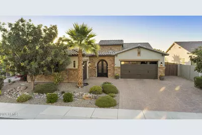 7606 S Penrose Drive, Gilbert, AZ 85298 - Photo 3