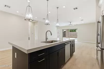 8006 W Whyman Avenue, Phoenix, AZ 85043 - Photo 7