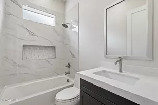 8006 W Whyman Ave, Phoenix, AZ 85043 - Photo 23