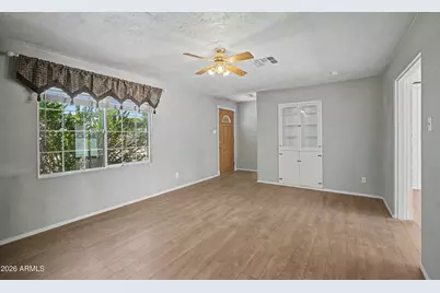 405 N Orange Street, Mesa, AZ 85201 - Photo 3