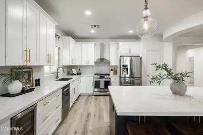3756 E Matthew Drive, Phoenix, AZ 85050 - Photo 3