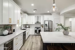 3756 E Matthew Dr, Phoenix, AZ 85050 - Photo 3