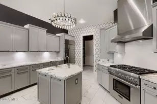 1621 W Winter Dr, Phoenix, AZ 85021 - Photo 9