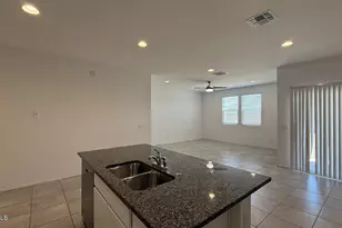 1137 W Chimes Tower Dr, Casa Grande, AZ 85122 - Photo 7
