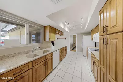 15629 N Cameo Drive, Sun City, AZ 85351 - Photo 9