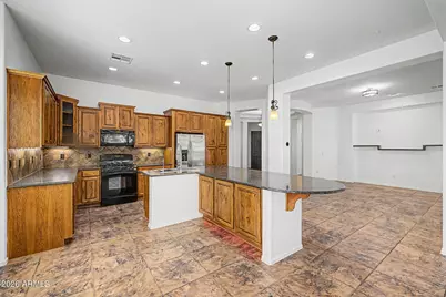 27789 N 129th Lane, Peoria, AZ 85383 - Photo 5