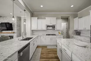 6252 W Yorktown Way W, Florence, AZ 85132 - Photo 13