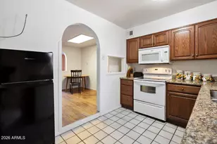 3426 W Tangerine Ln, Phoenix, AZ 85051 - Photo 3