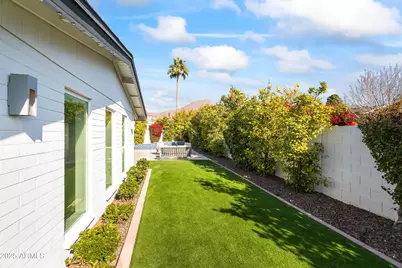 4431 E Calle Allegre, Phoenix, AZ 85018 - Photo 31