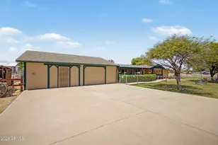 6816 N 176th Ave, Waddell, AZ 85355 - Photo 35