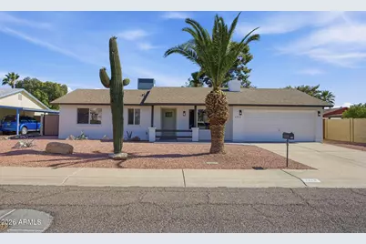 1215 W Wescott Drive, Phoenix, AZ 85027 - Photo 1
