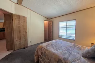 2233 E Behrend Dr, Phoenix, AZ 85024 - Photo 25