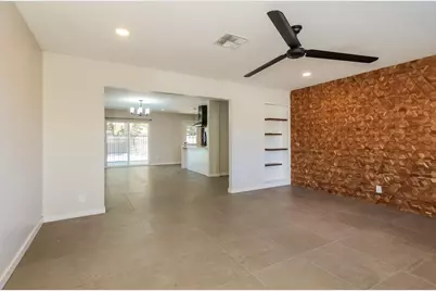 8626 E Rancho Vista Drive, Scottsdale, AZ 85251 - Photo 3