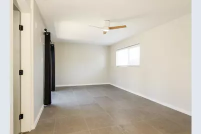 8626 E Rancho Vista Drive, Scottsdale, AZ 85251 - Photo 9