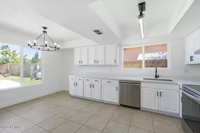 6609 S 17th Place, Phoenix, AZ 85042 - Photo 11