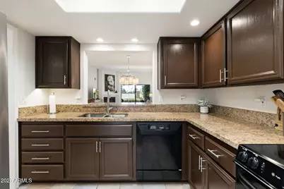 8628 E San Rafael Drive, Scottsdale, AZ 85258 - Photo 15