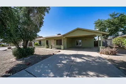 4038 W Cholla Street, Phoenix, AZ 85029 - Photo 1