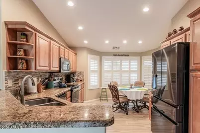 11061 E Nichols Avenue, Mesa, AZ 85209 - Photo 13