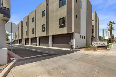 4220 N 32nd Street #34, Phoenix, AZ 85018 - Photo 1