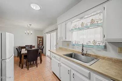 10316 W Deanne Drive, Sun City, AZ 85351 - Photo 13