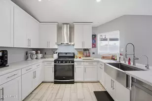 663 E Jasmine Cir, Mesa, AZ 85203 - Photo 7