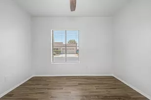 924 E Wagoner Rd, Phoenix, AZ 85022 - Photo 19