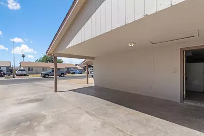 7422 W Turney Avenue, Phoenix, AZ 85033 - Photo 5