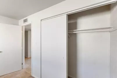 7422 W Turney Avenue, Phoenix, AZ 85033 - Photo 27