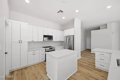 269 W Merrill Avenue, Gilbert, AZ 85233 - Photo 9
