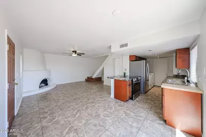 801 E North Lane #1, Phoenix, AZ 85020 - Photo 5