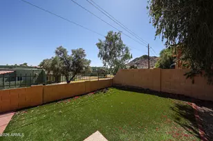 801 E North Ln, Phoenix, AZ 85020 - Photo 29