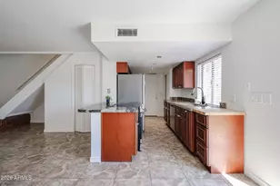 801 E North Ln, Phoenix, AZ 85020 - Photo 11
