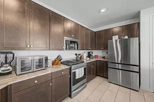 2548 W Grenadine Rd, Phoenix, AZ 85041 - Photo 13