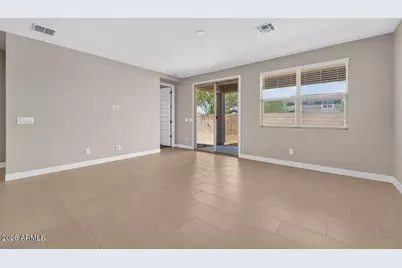 37700 N Plummera Lane, San Tan Valley, AZ 85140 - Photo 9