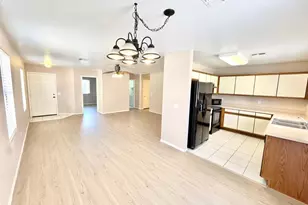 13462 W Young St, Surprise, AZ 85374 - Photo 7